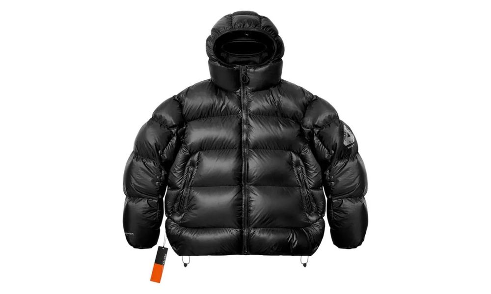 Пуховик від Palace