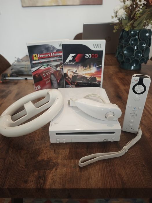 Wii Branca com jogos de corridas