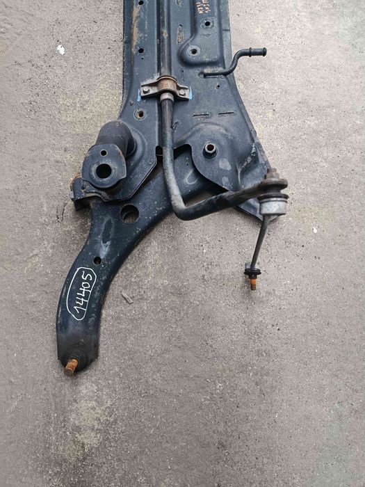 Charriot frente SUZUKI Swift III (MZ, EZ)