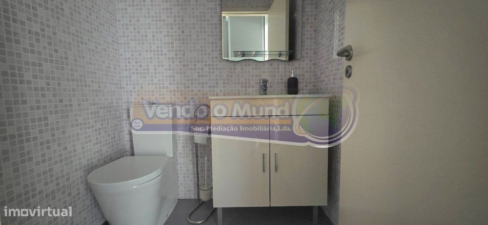 Apartamento T3 em Carnide (LXLX013)