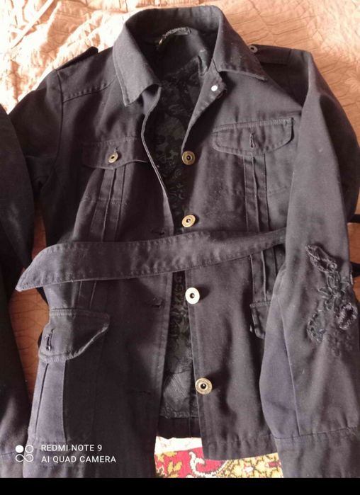 Котоновая жилетка,пиджаки