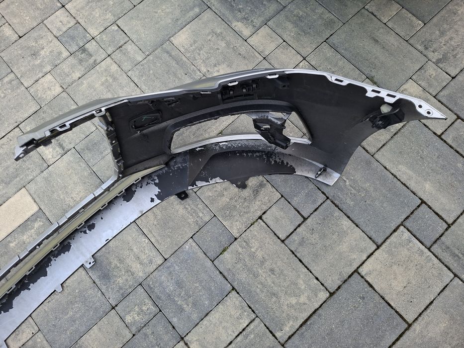 Audi a6 c8 zderzak przod przedni srebrny  lz7g