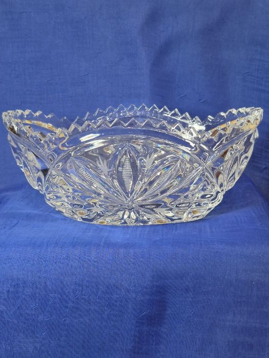 Кришталева ваза, цукерниця,салатниця,фруктовниця