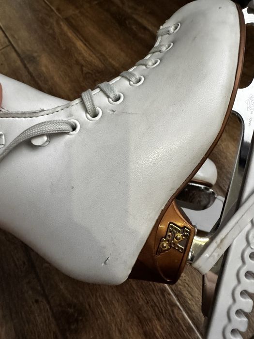 Конькі для фігурного катання Risport