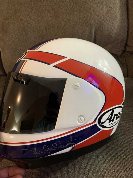 Kask motocyklowy Arai helmet z autografem