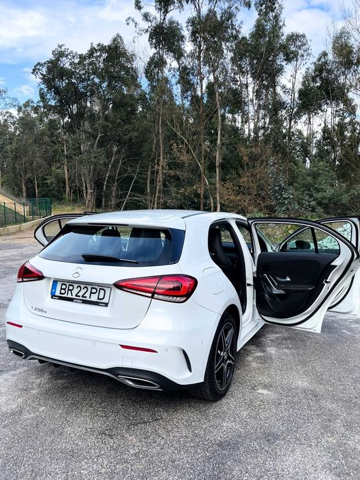 Mercedes A250e AMG Full Extras - Iva dedutivel