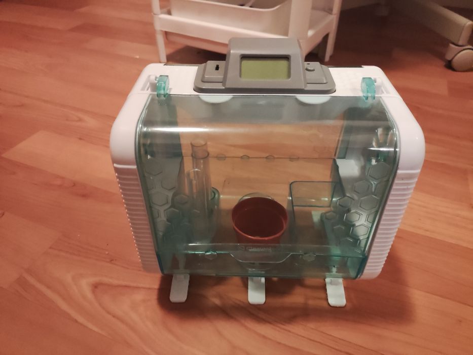 Mini szklarnia edukacyjna  z wyświetlaczem LCD