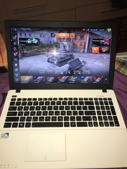 Ноутбук ASUS в гарному стані