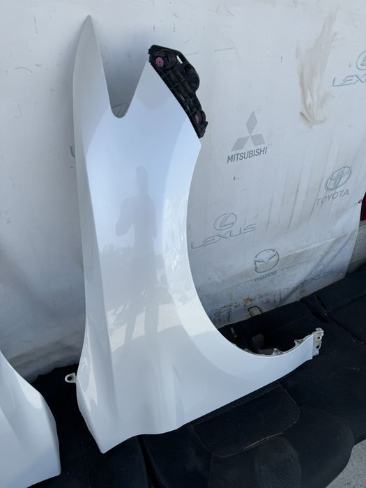Крило переднє ліве праве Toyota Camry 70 2019-24р