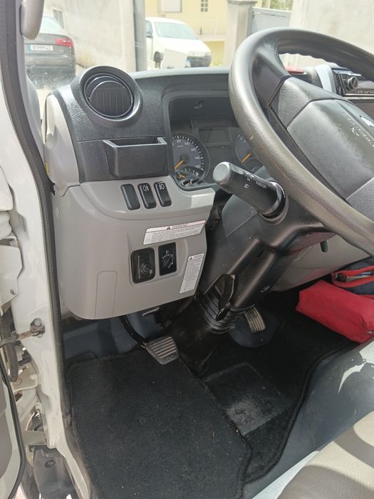 Mitsubishi basculante