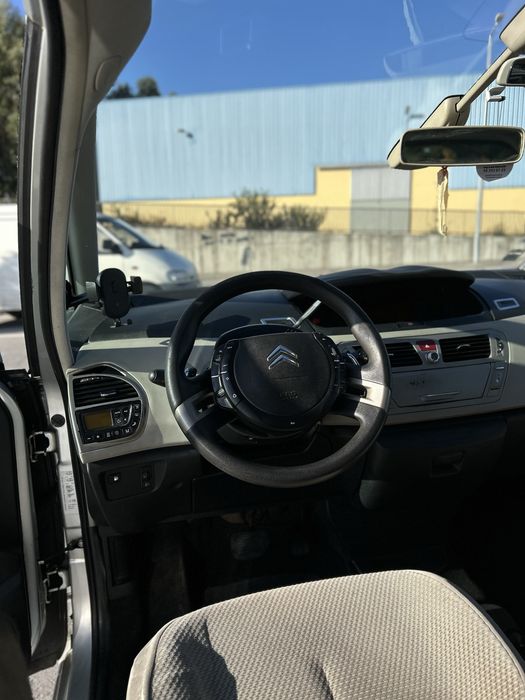 Citroen C4 Picasso — photo 4