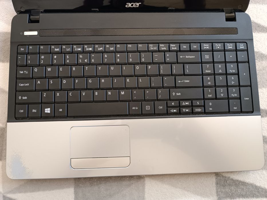 Laptop Acer Aspire E1-531-B9604