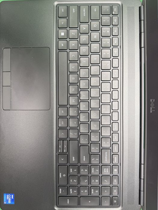 Dell Precision 7560 / i7-11850H / RTX A2000 / 16GB / 512SSD