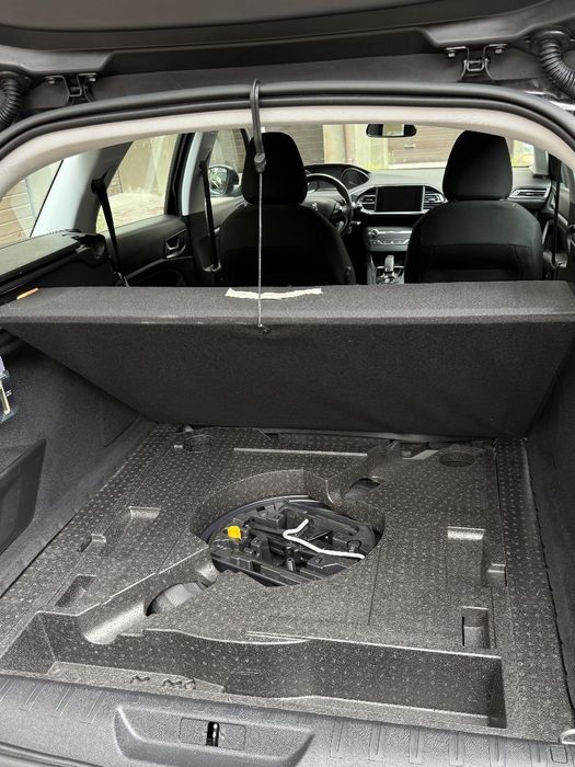 Peugeot 308 1.5blueHDI автомат 8ст
