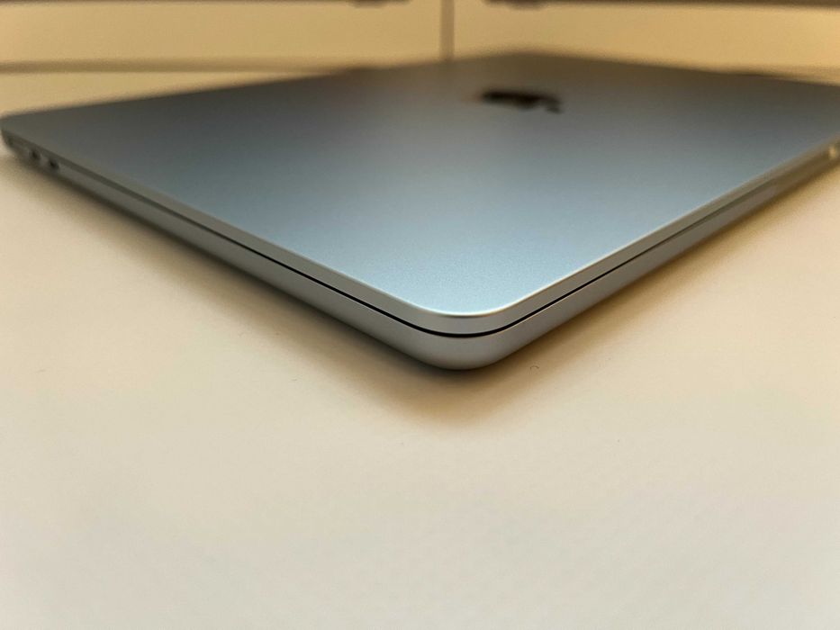 MacBook Air M4 A3240 Sky Blue Разбірка Дисплей Топкейс