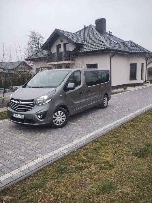 Wypożyczalnia aut,Wynajem busa 9 osobowego,