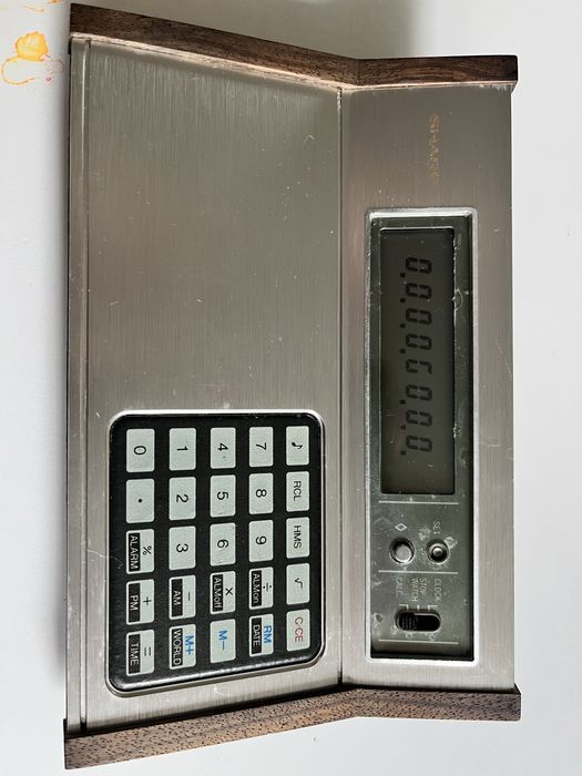 Retro kalkulator Sharp Ct-650