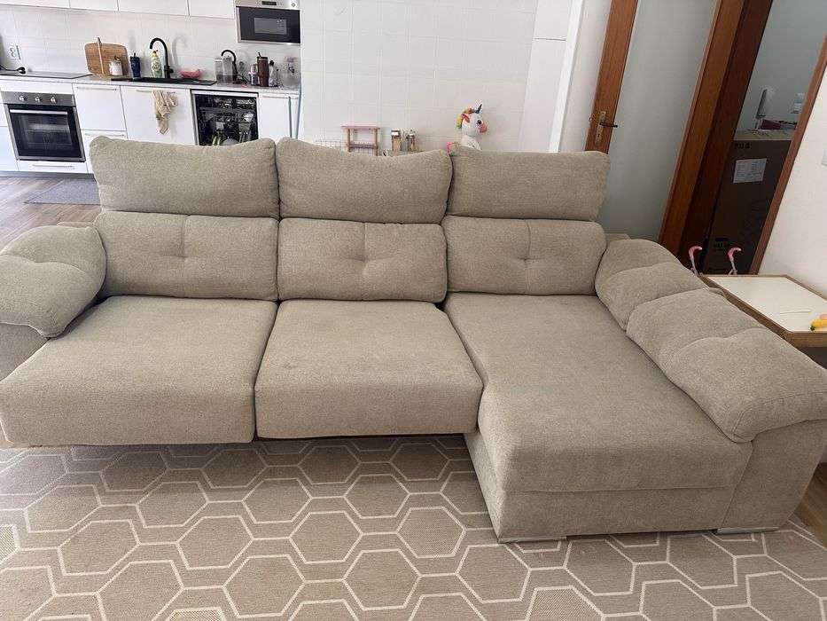 Sofá Chaise Long Bege – Excelente Estado