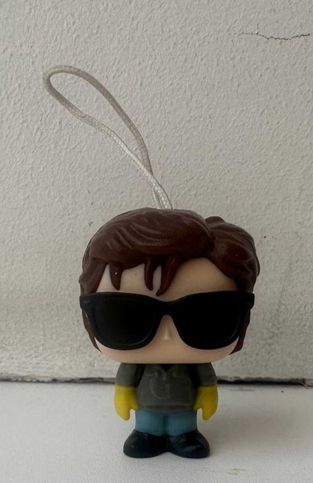 киндер джой. Оди , Дастин , Стив