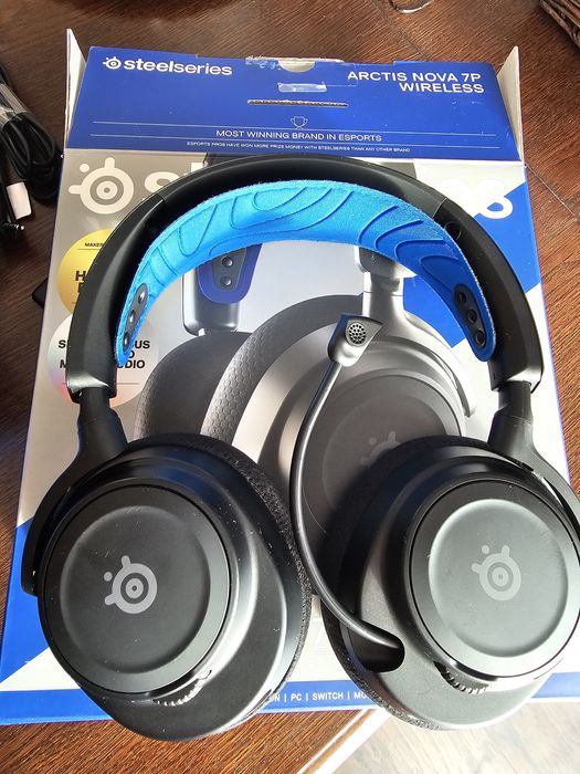 Steelseries Arctis Nova 7p