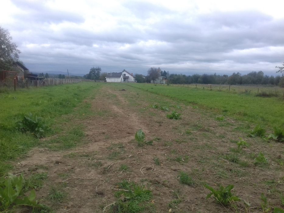 Земельна ділянка під забудову ТОРГ при купівлі