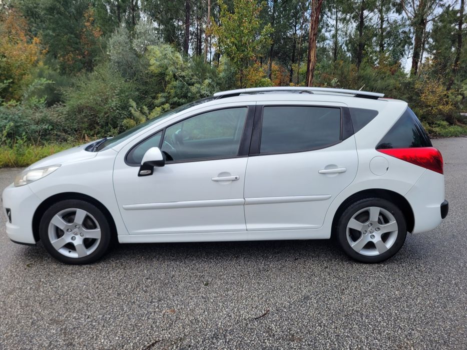 Peugeot 207 SW 1.6Hdi Tecto Panorâmico