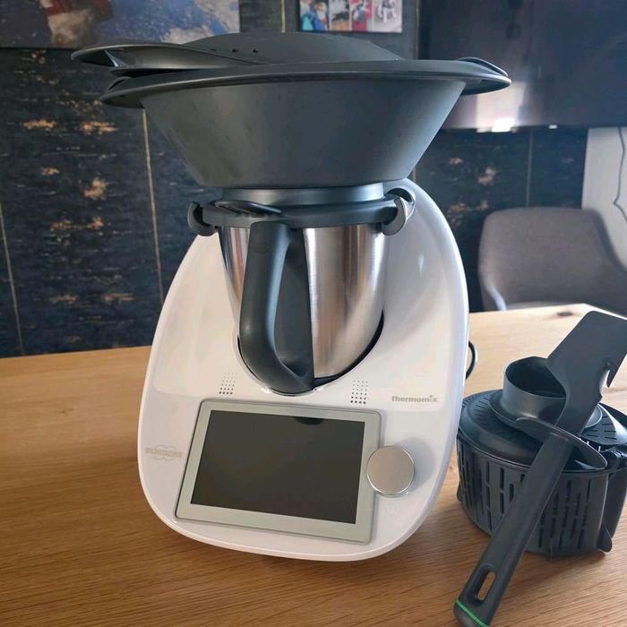 Thermomix TM6 z dodatkowym naczyniem