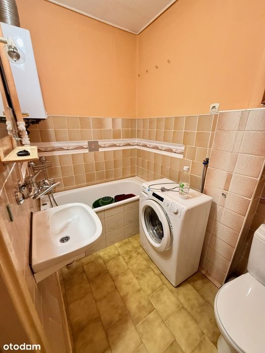 Przestronna kawalerka z balkonem blisko centrum - Widok 3