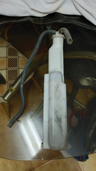 Reservatório água Mitsubishi colt/lancer