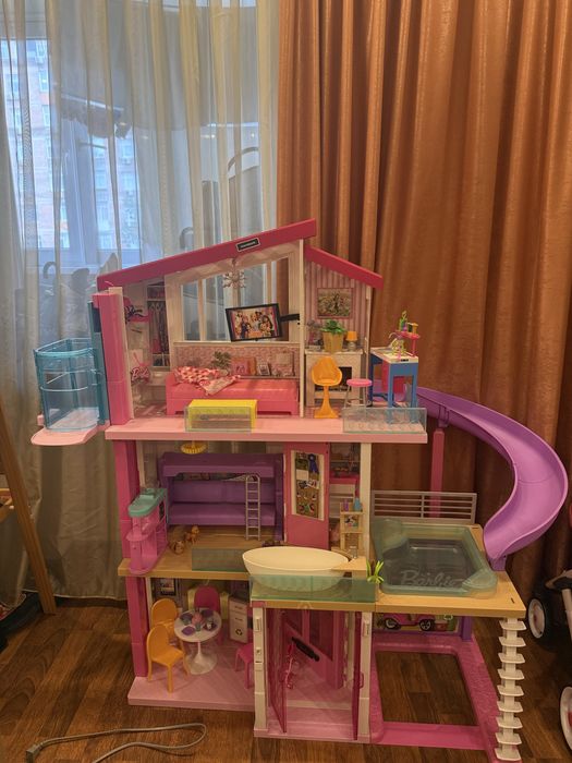 Оригінальний  Barbie Dreamhouse Mattel у повній комплектації