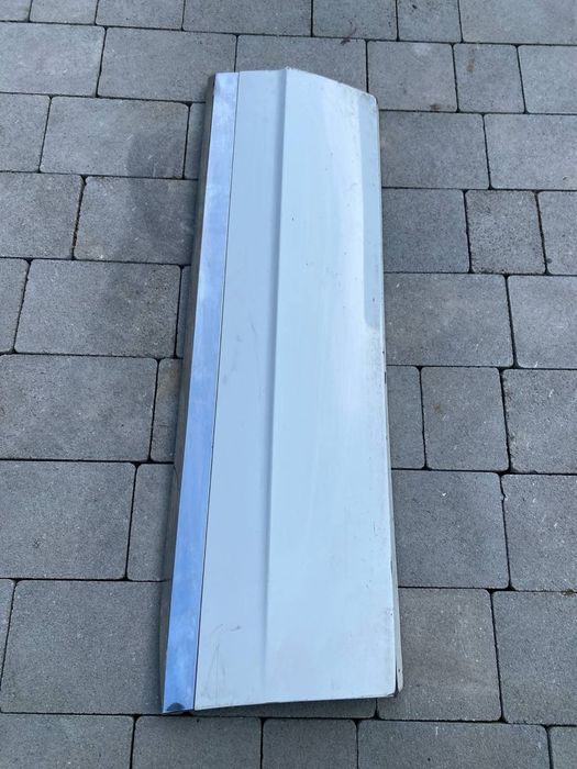 Volkswagen touareg 3 накладка задньої дверки 760854950a