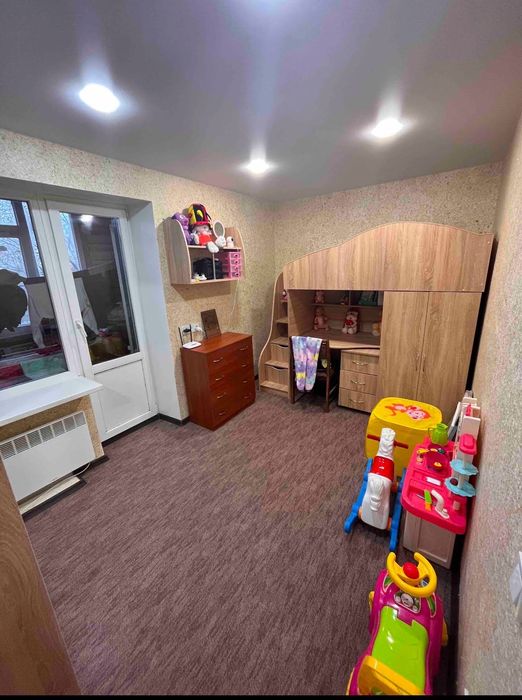 Срочно продаётся двухкомнатная квартира