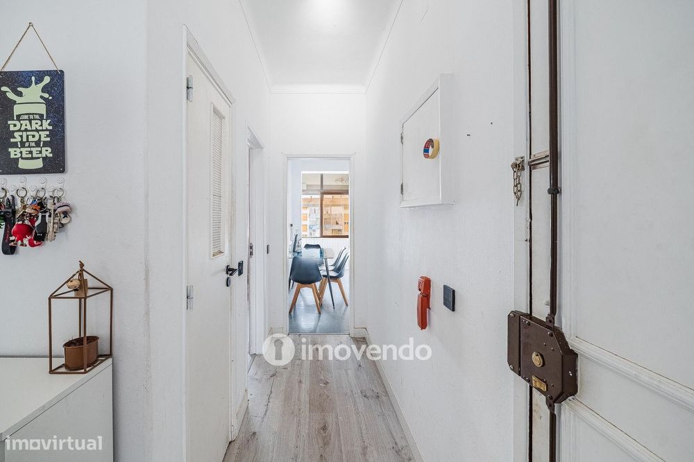 Apartamento T2 no centro do Lavradio