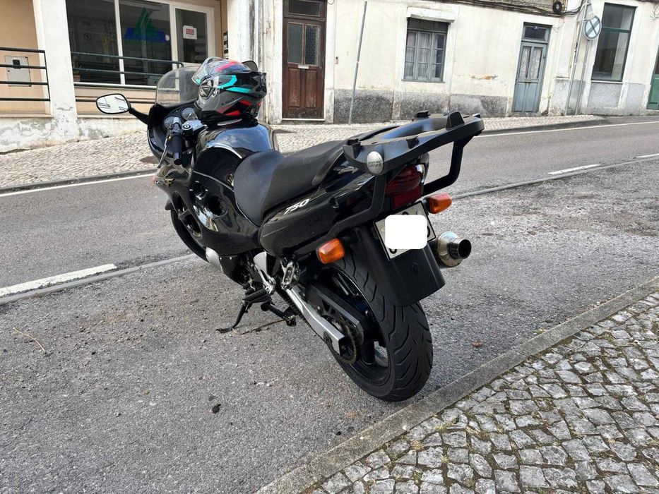 GSX 750 F - 2004