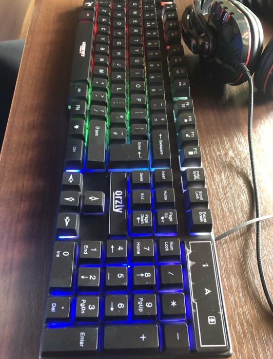 Zestaw gamingowy Orzly rx 250 Hornet 4 w 1 NOWY