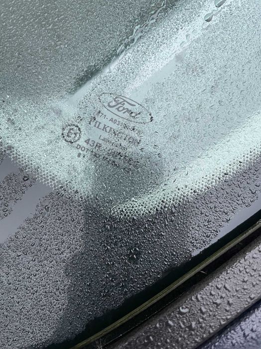FORD MONDEO MK4 MK4 Szyba Czołowa Przednia Przód GRZANA  stan bdb