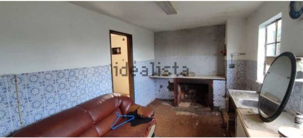 Moradia vende-se perto de Vila de Rei