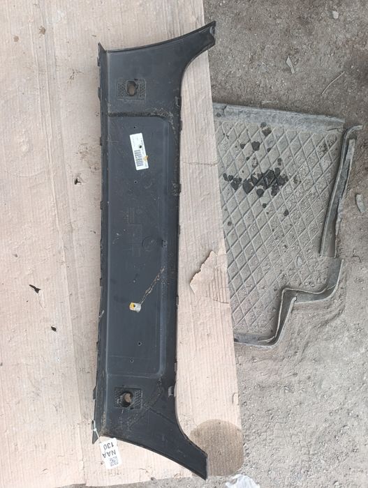 Накладка бампера переднего Renault Scenic 2009-2013г Оригинал