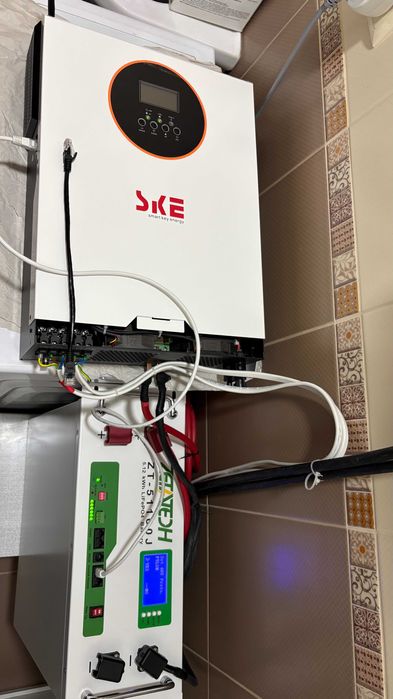 Гібридний інвертор SKE 6,2кВт 48В недорого!