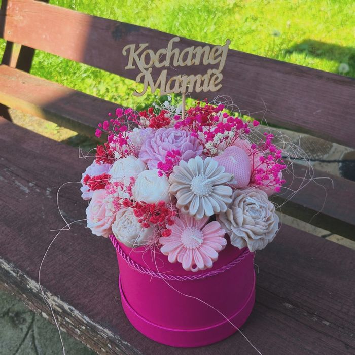 Flower box candle w pudełku