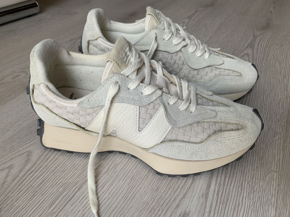 Кросівки New Balance 327 (42р 26.5см)Original,замша, стан нових
