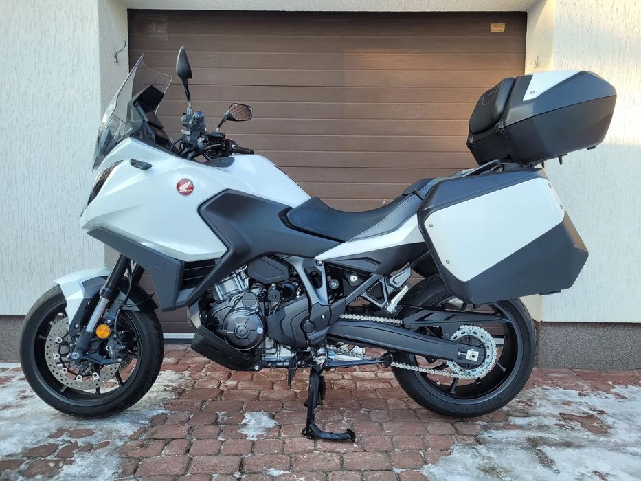 Honda NT Honda NT 1100D – 2022 | 15 200 km | DCT | 3 walizki | Tempomat