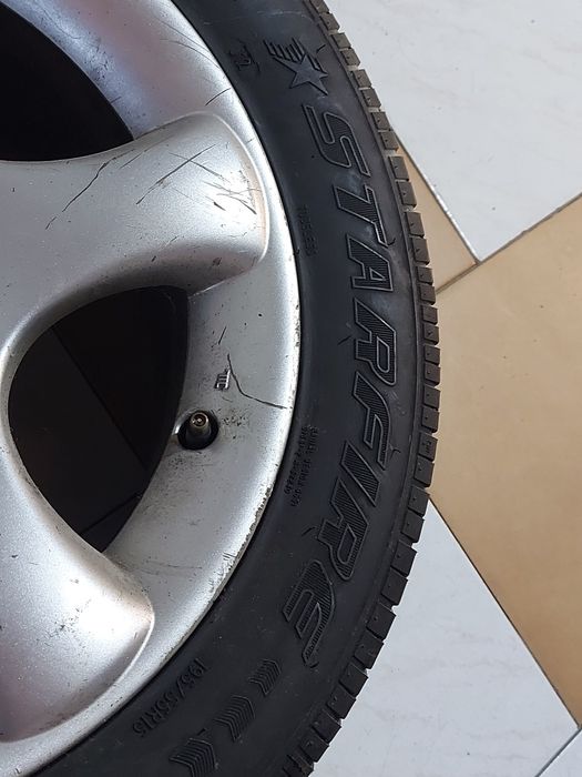 Jante com pneu semi novo