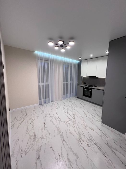 Продаж 2к квартири в центрі міста, вигляд на парк. Новий ремонт