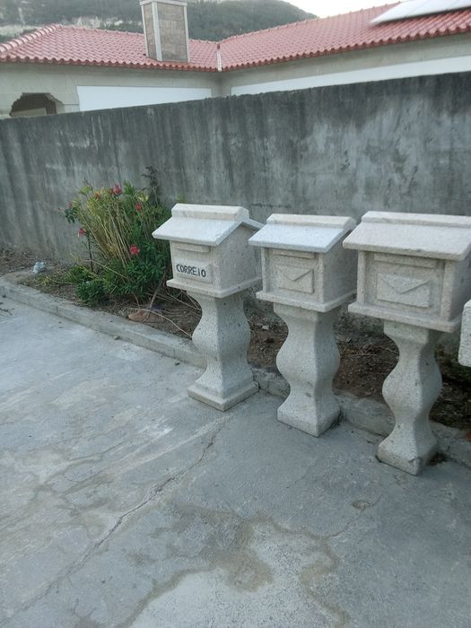 Caixas de correio em granito