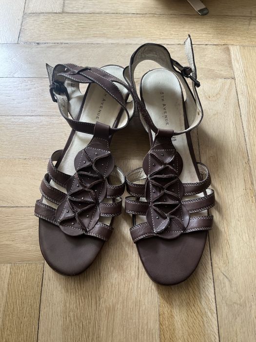 brązowe skórzane sandałki boho na słupkach