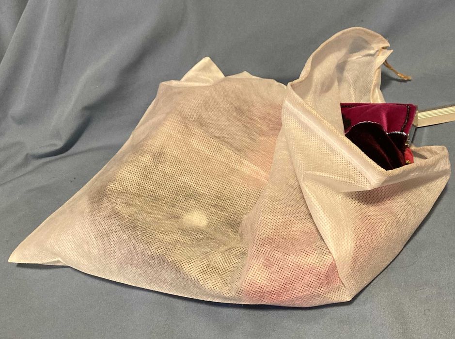 Оригінальна велюрова вечірня сумочка косметичка клатч пчелы бджоли