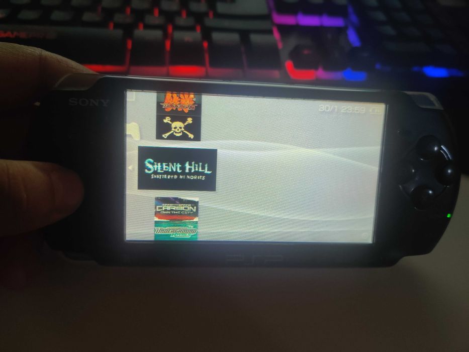 Карта памяти 32 GB + Адаптер PRO DUO c Играми для PSP