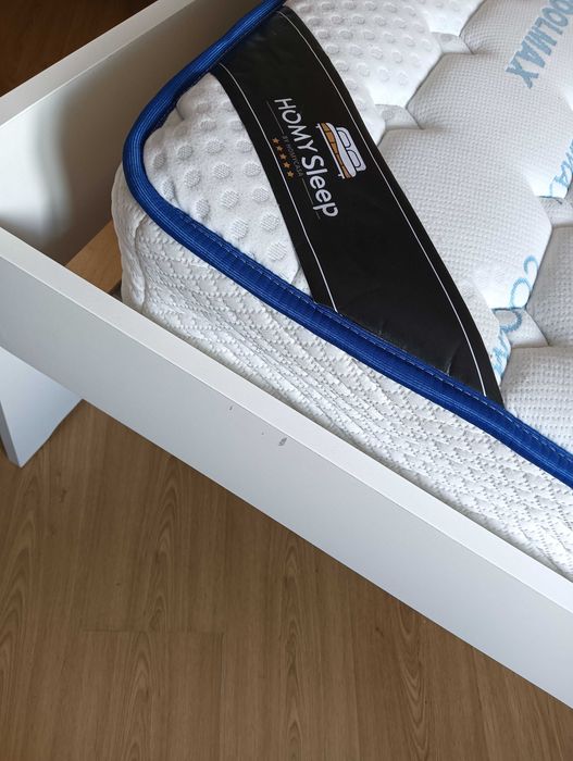 Cama ikeia com colchão