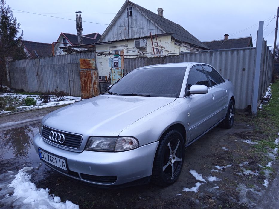 AUDI A4 1998 в нормальному стані!